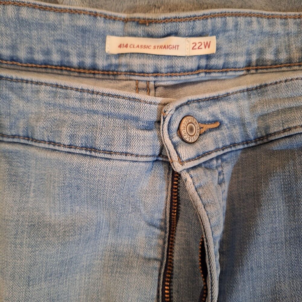 Levis Jeans Womens 22W 414 Light Wash Stretch High Rise Classic Straight - Picture 3 of 12
